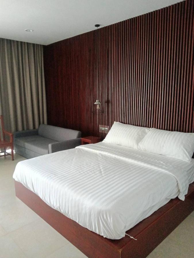 Beach House By Rose Massage Nai Thon Beach Exterior foto