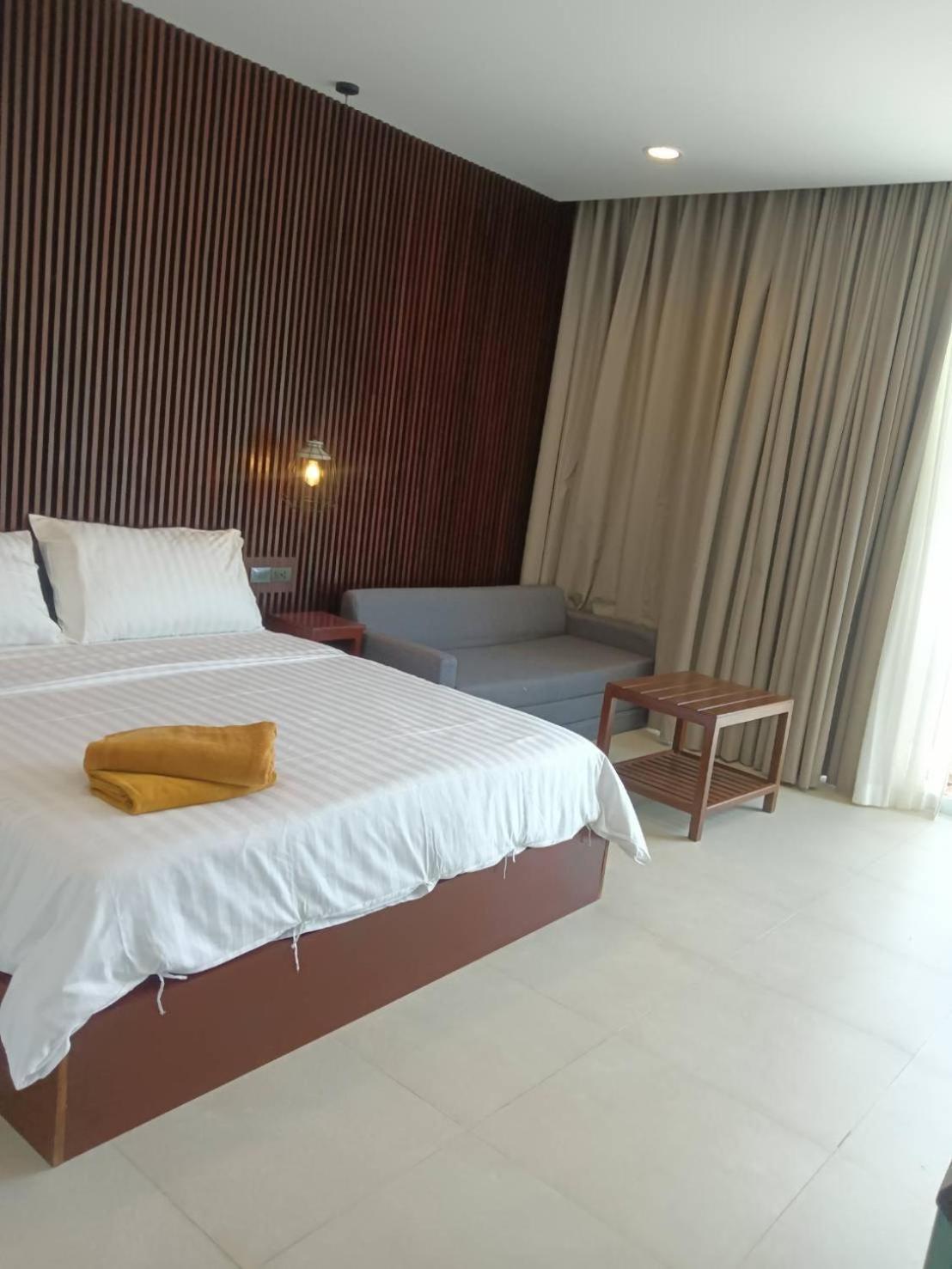 Beach House By Rose Massage Nai Thon Beach Exterior foto